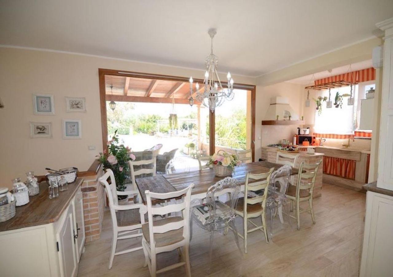 Dolores , With A Spectacular Swimming Pool With Hydromassage And A Big Garden For The Children - Iun S3325 Villa Alghero