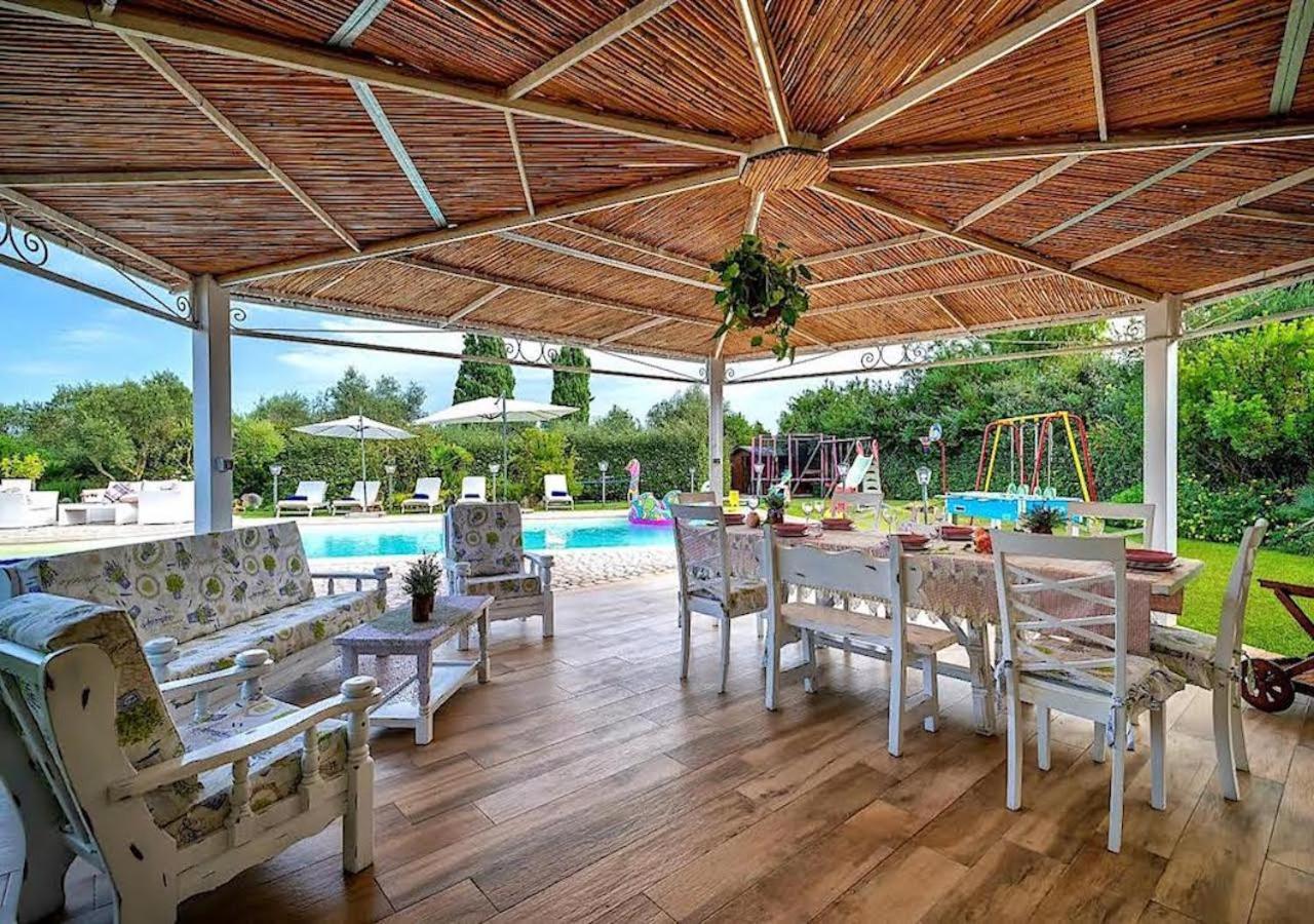 Dolores , With A Spectacular Swimming Pool With Hydromassage And A Big Garden For The Children - Iun S3325 Villa